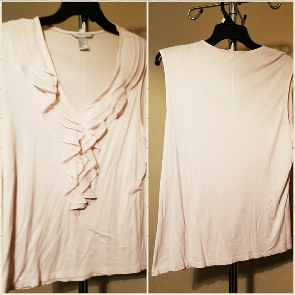 Sleeveless pink blouse with ruffles - Picture 1 of 2